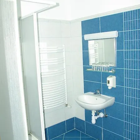 Ξενοδοχείο Salgo 3*