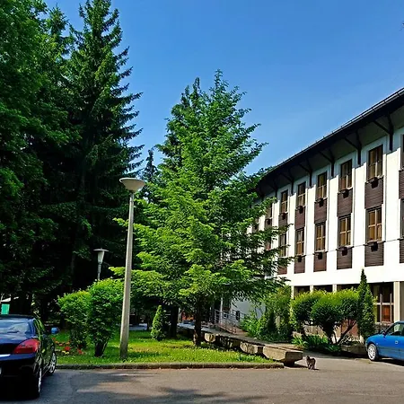 Salgo Шальготарьян