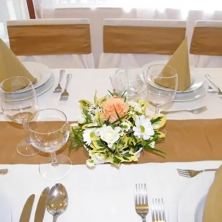 Ξενοδοχείο Salgo 3*