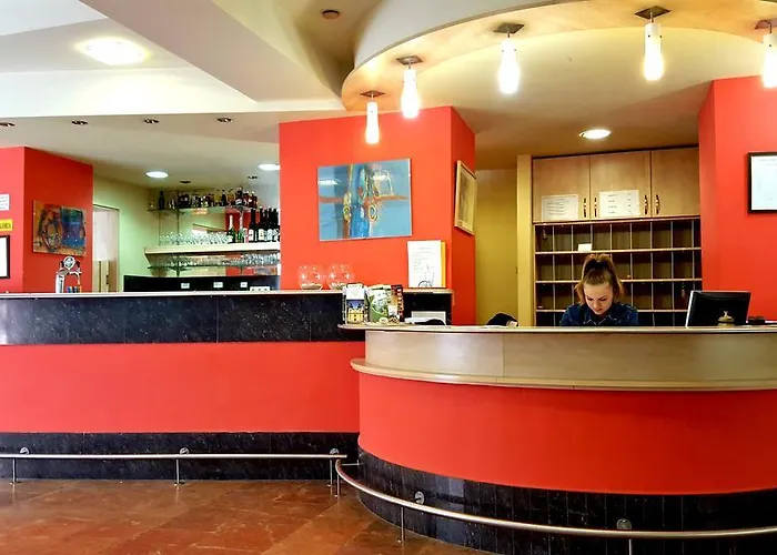 Salgo Шальготарьян